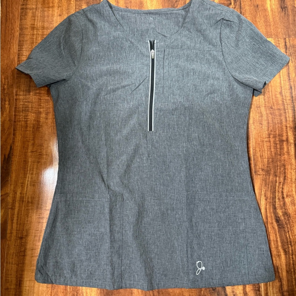 Jaanuu Scrub Top with Zipper Detail